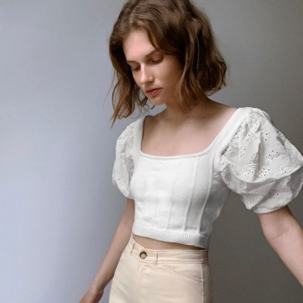 Zara embroidered puff sleeve crop top S